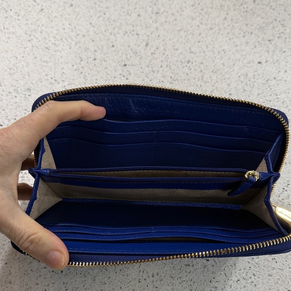 Michael Kors Blue Wallet with Gold Details - Picture 5 of 5